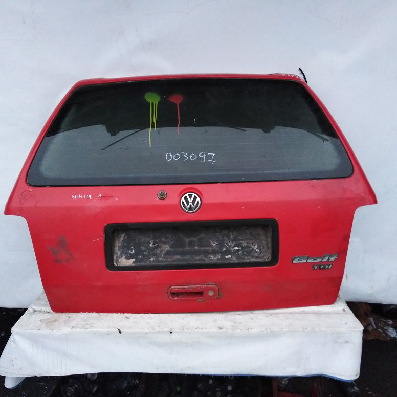 Крышка багажника VOLKSWAGEN GOLF 3 1992- универсал красная  Б/У