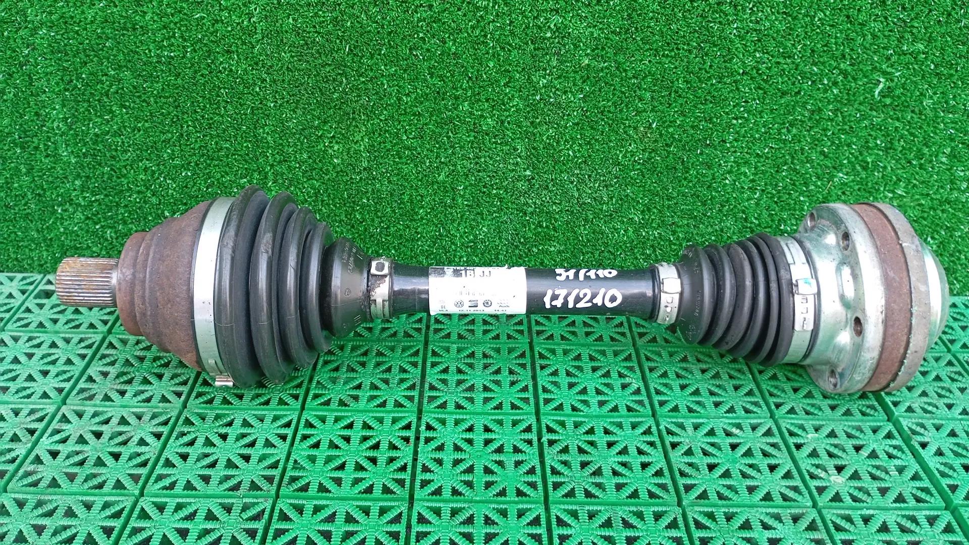 Вал привода со шрусами AUDI A3, SKODA OCTAVIA 1Z, VOLKSWAGEN GOLF 5/5+/6, JETTA 5/6, PASSAT B6, CADDY, TOURAN 1,8/2,0 2004- пупырышка левый 51/110 б/у