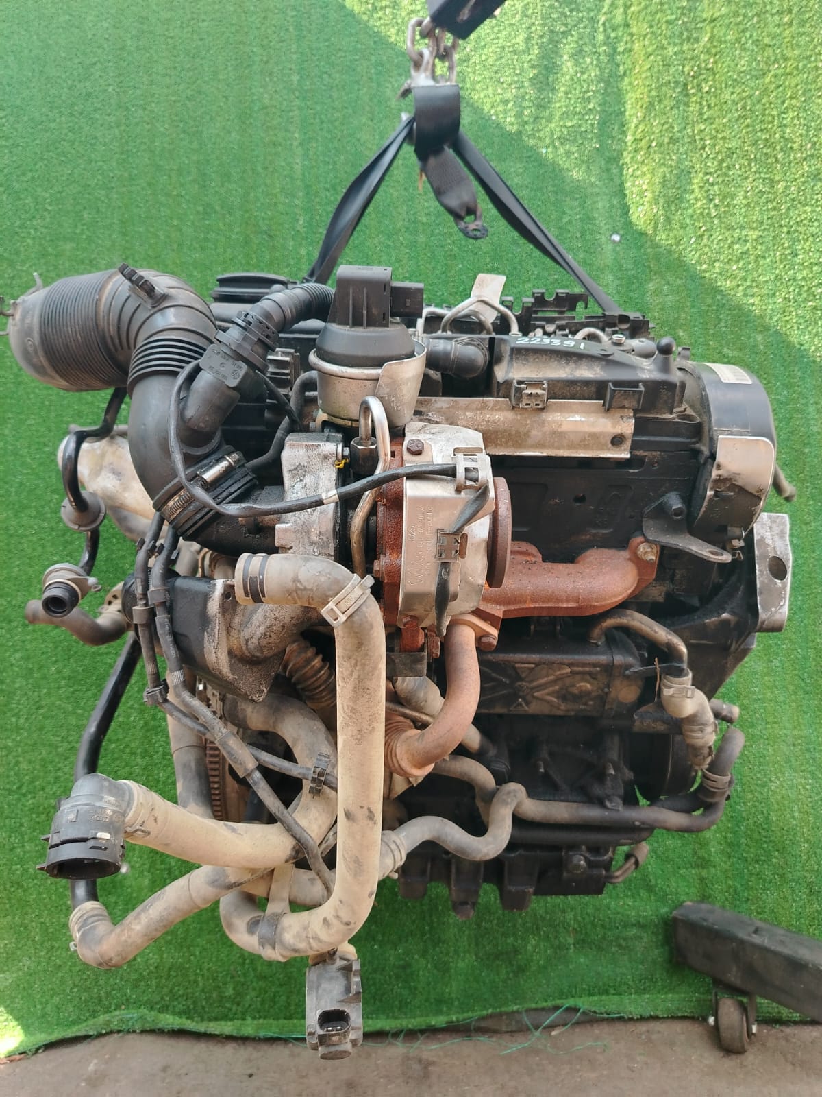 Двигатель AUDI A1, SKODA OCTAVIA 1Z, VOLKSWAGEN GOLF 5/56 PASSAT B7 CFH  2,0 100KW/136ЛС 2009- б/у