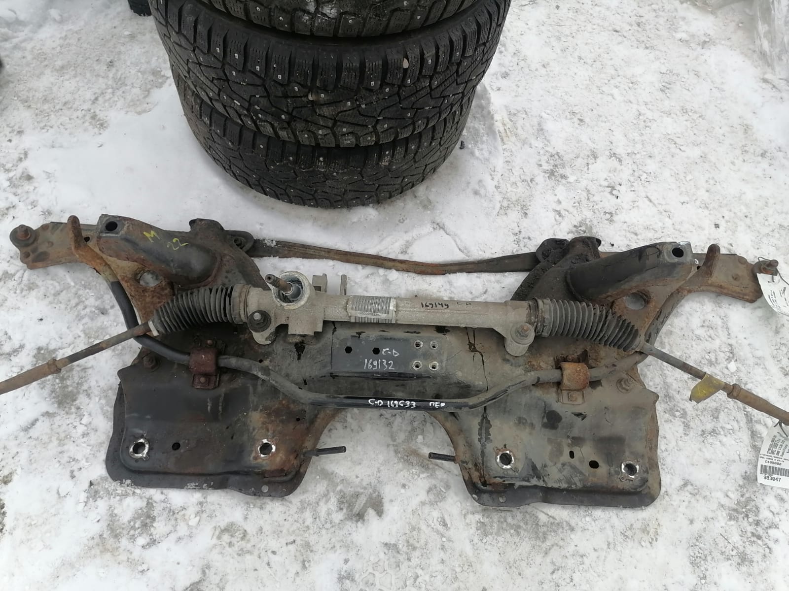 Подрамник, балка двигателя OPEL CORSA D 2006- б/у