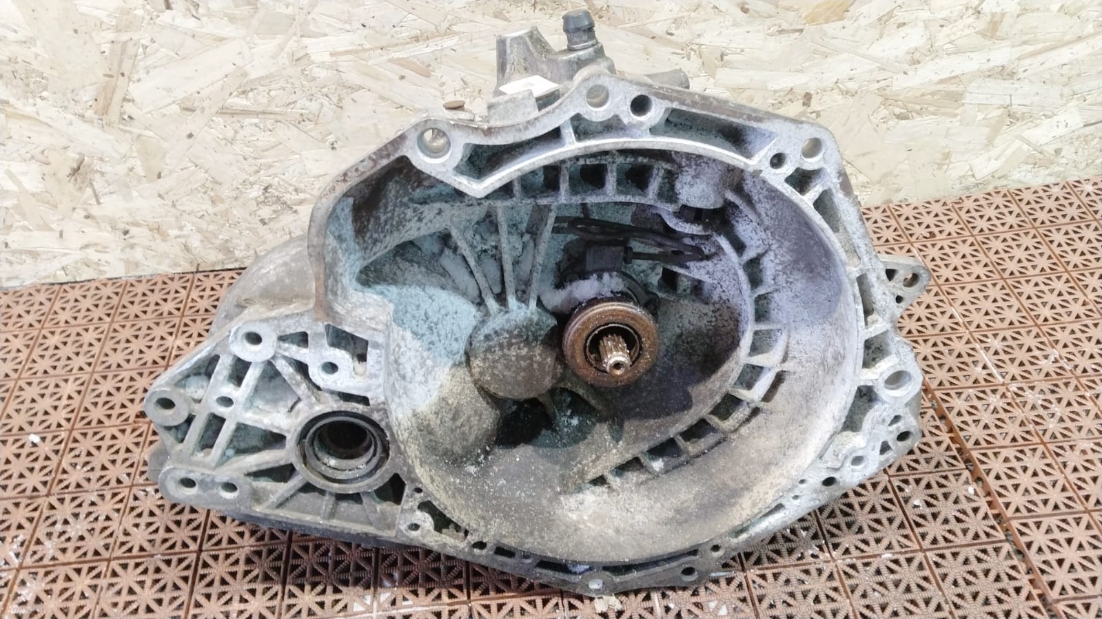 МКПП 5 ступенчатая механическая коробка передач OPEL ASTRA H, ZAFIRA B Z16XEP 2004- F17 3,94 б/у