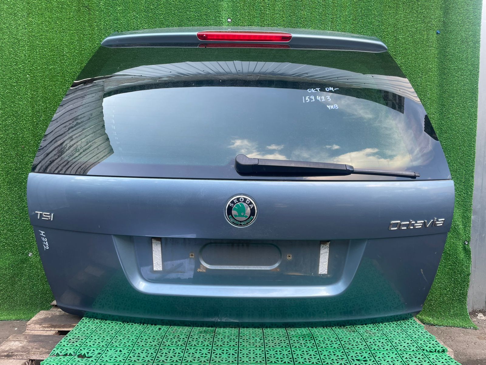 Крышка багажника SKODA OCTAVIA 1Z 2004- универсал голубая б/у