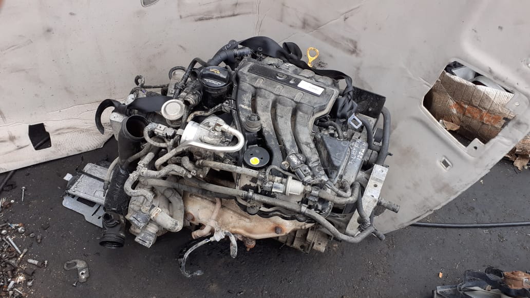 Двигатель AUDI A3, SKODA OCTAVIA 1Z, VOLKSWAGEN GOLF 5, CADDY, TOURAN 1,6 BGU 75kw/102 л,с 2004- б/у