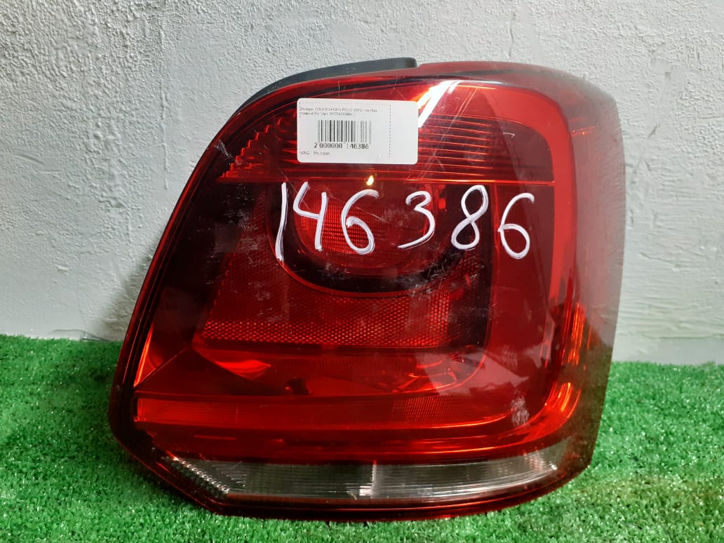 Фонарь VOLKSWAGEN POLO 2010- хэтчбек правый б/у