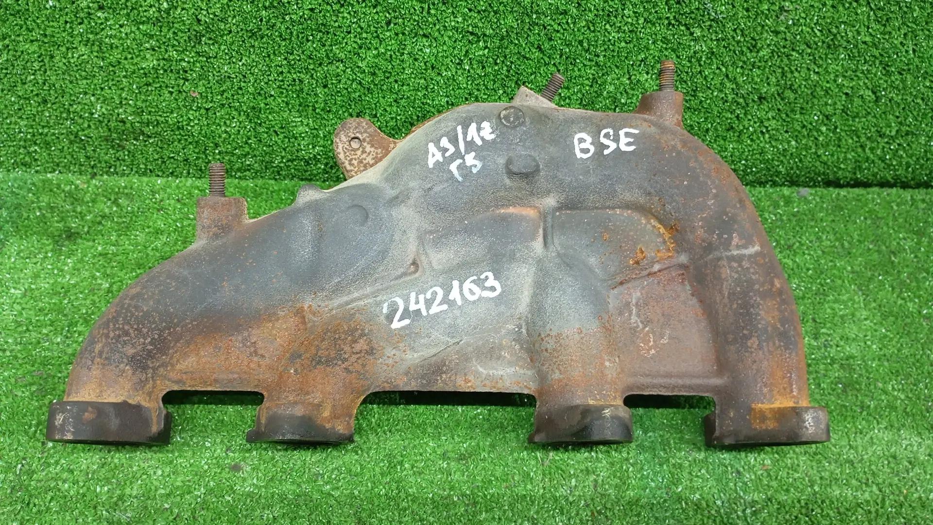 Коллектор выпускной AUDI A3, SKODA OCTAVIA 1Z, VOLKSWAGEN GOLF 5/5+, JETTA 5, PASSAT B6, CADDY, TOURAN 1,6 BSE 2004- б/у