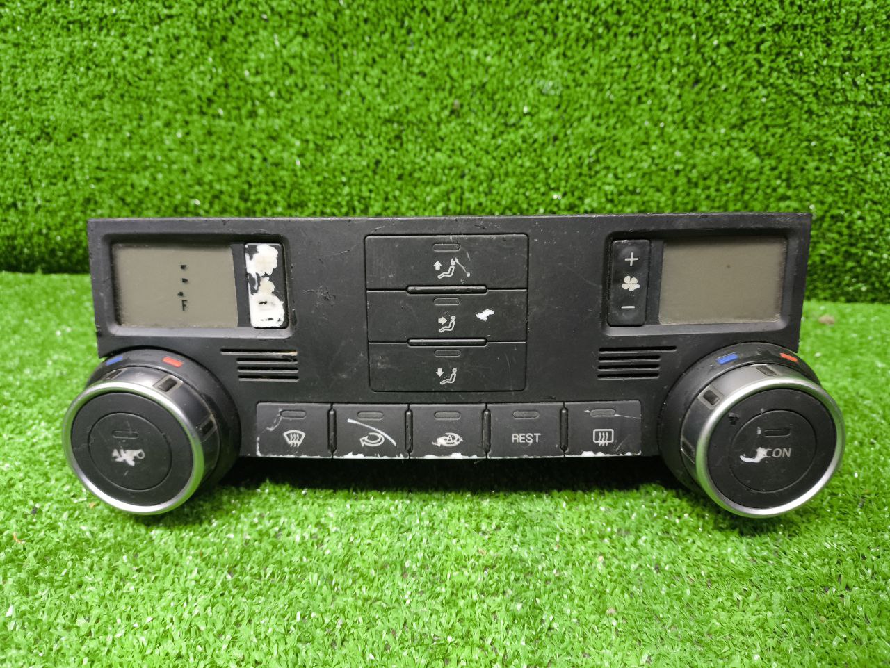 Блок управления климат контролем отопителем VOLKSWAGEN TOUAREG 2004- Б/У