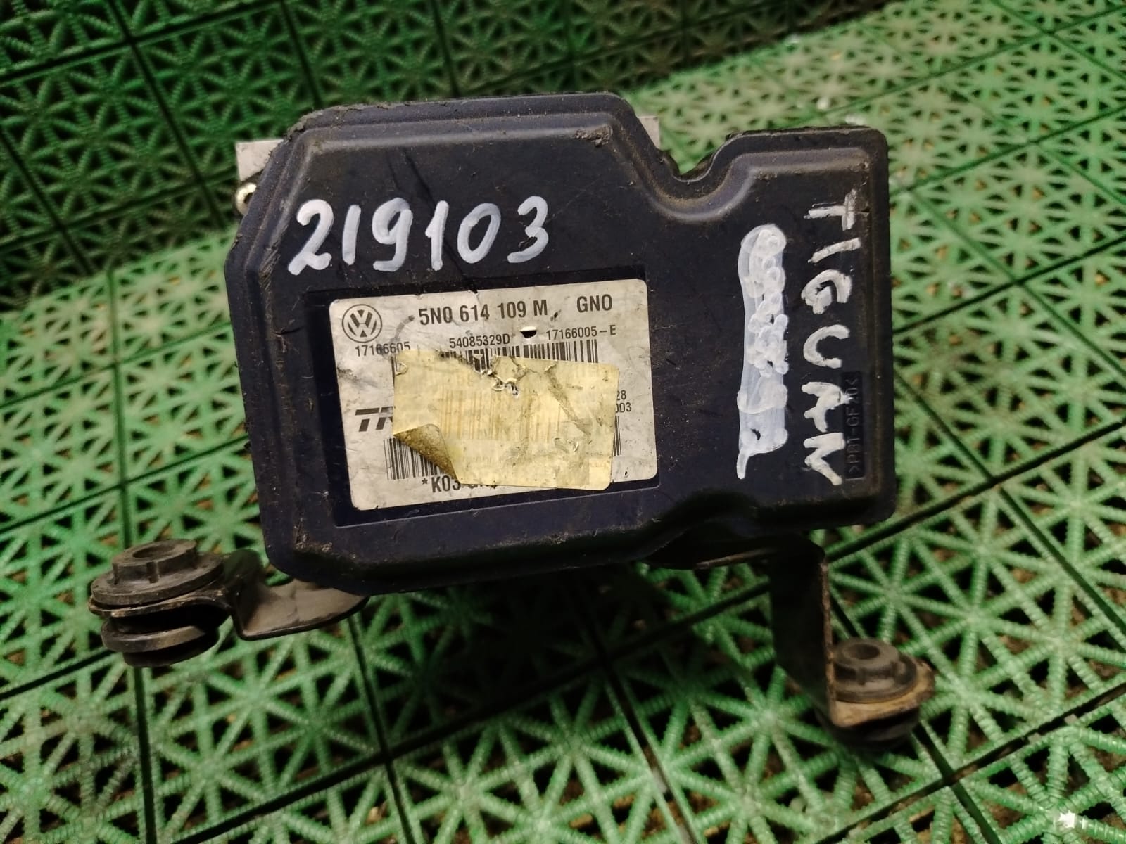 Блок ABS VOLKSWAGEN TIGUAN 2008- Б/У