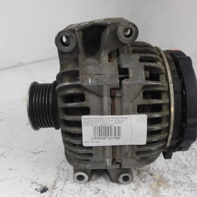Генератор AUDI A4 8E, A6 C5, SKODA OCTAVIA 1Z, VOLKSWAGEN GOLF 5/5+/6, JETTA 5/6, PASSAT B6/B7/CC, TIGUAN 2,0 140А 2001- поперёк Б/У