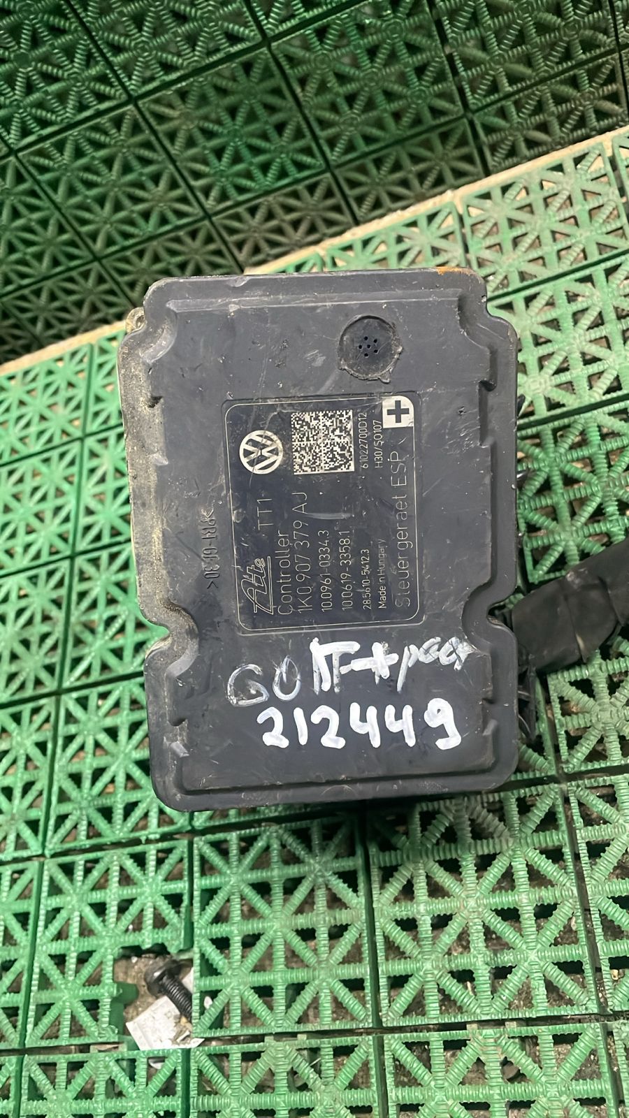 Блок ABS AUDI A3, SKODA OCTAVIA 1Z, VOLKSWAGEN GOLF 6 1K0907379AJ 2004- б/у