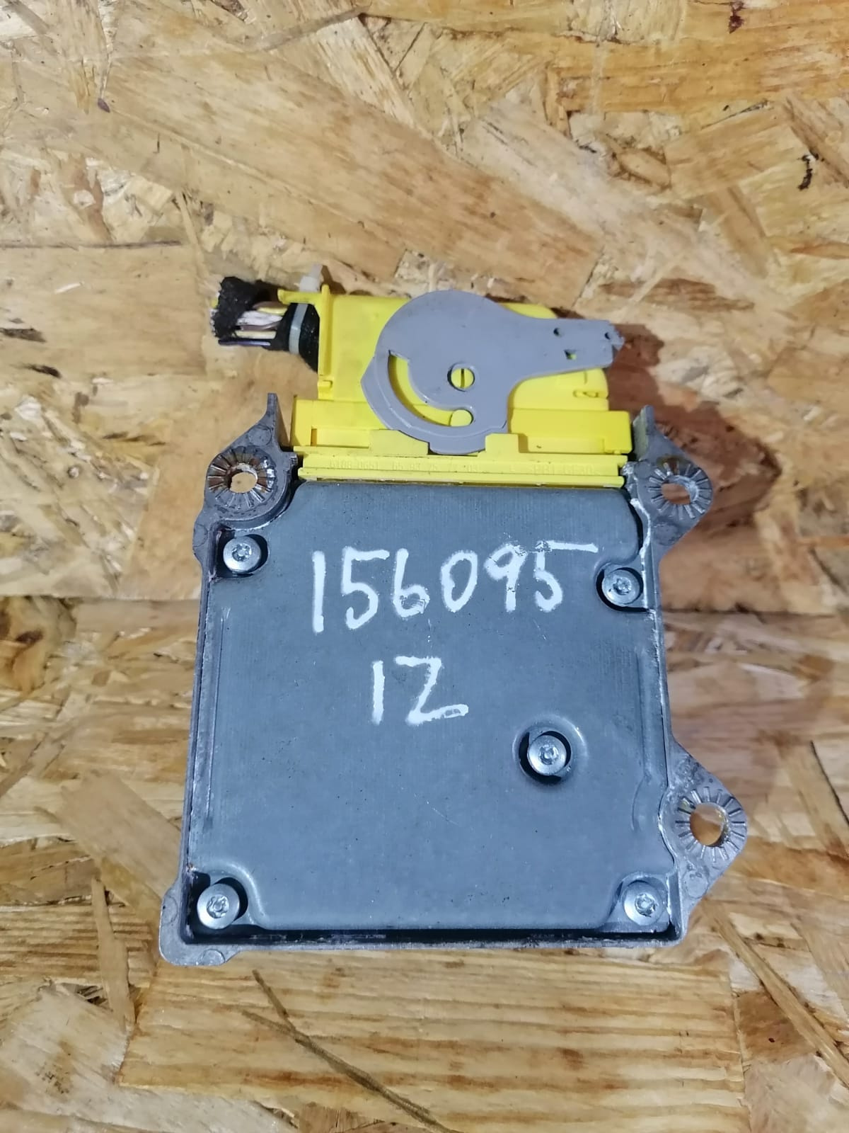 Блок управления подушками безопасности AIR BAG SKODA OCTAVIA 1Z, VOLKSWAGEN GOLF 5/5+, JETTA 5 2004- б/у