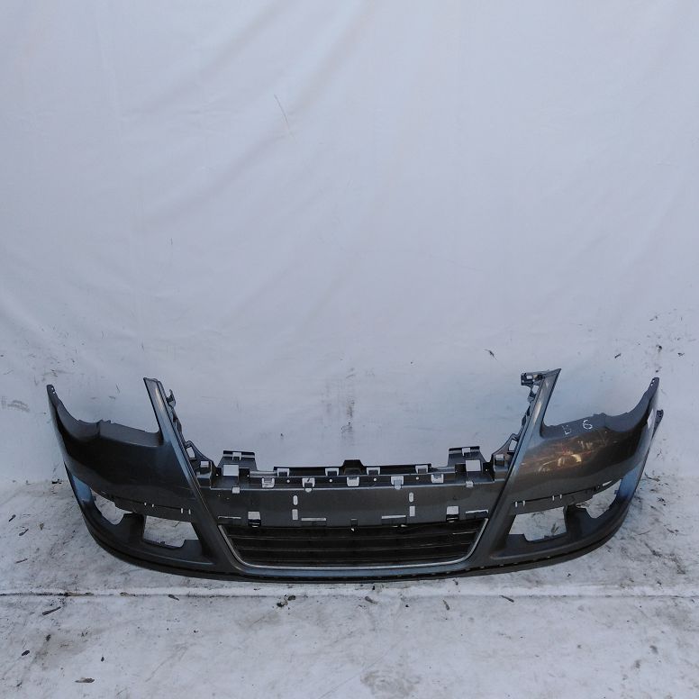 Бампер VOLKSWAGEN PASSAT B6 2005- передний серый Б/У