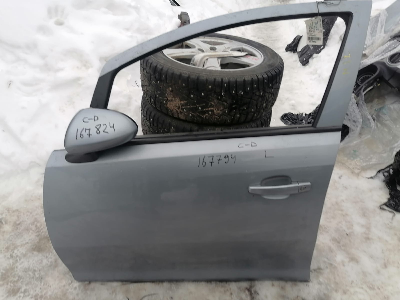 Стекло двери OPEL CORSA D 2006- переднее левое б/у