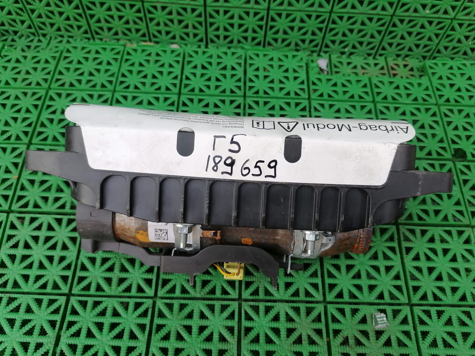 Подушка безопасности VOLKSWAGEN GOLF 5/5+, JETTA 5 2004- пассажирская в торпеду б/у