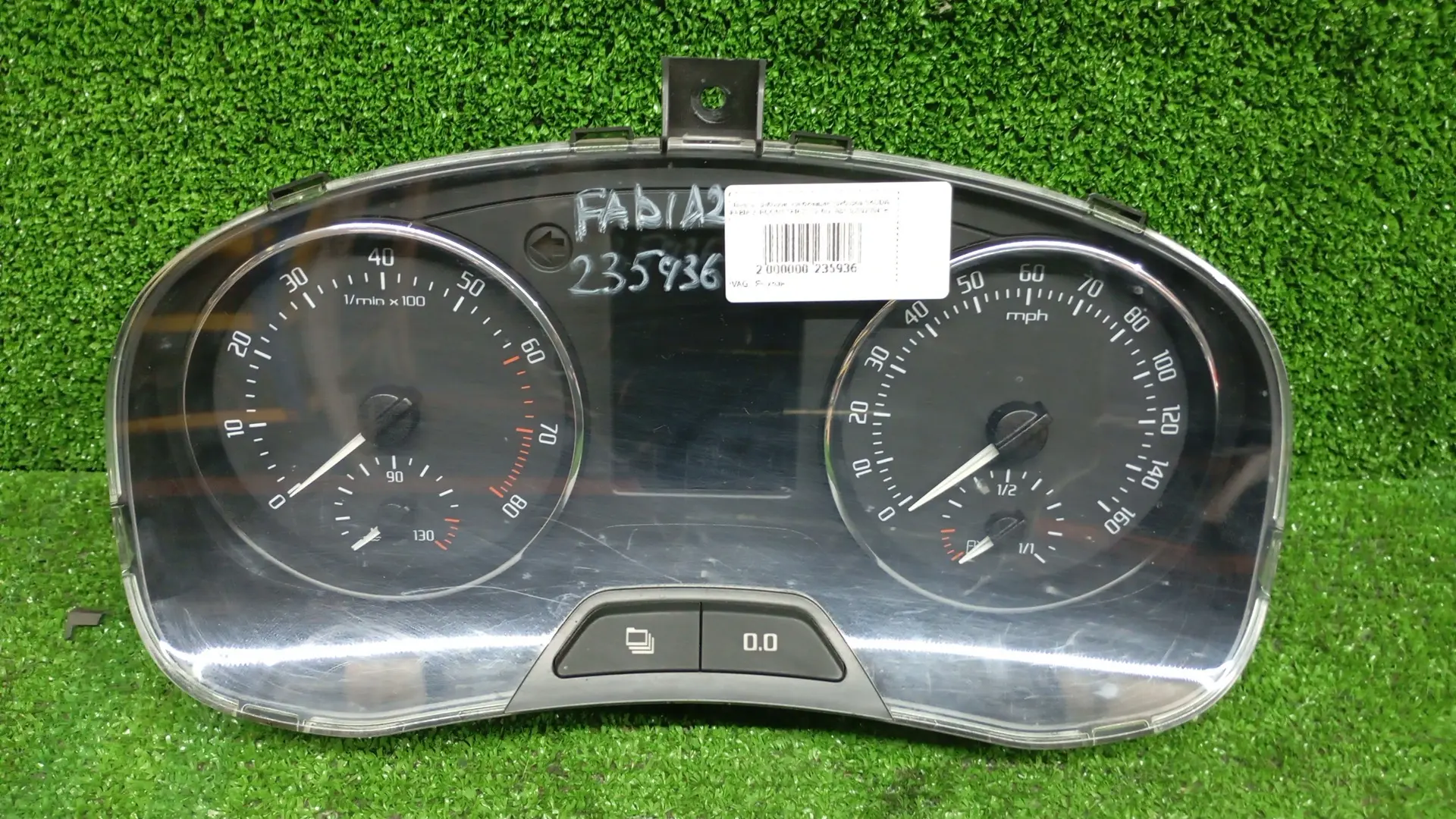 Панель приборов, комбинация приборов SKODA FABIA 2, ROOMSTER 2010- б/у