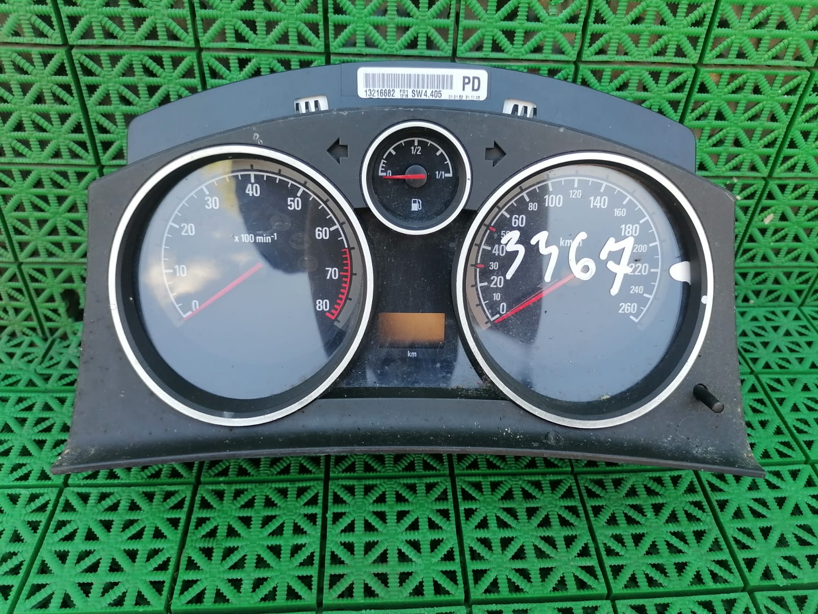Панель приборов, комбинация приборов OPEL ASTRA H, ZAFIRA B 2004  б/у