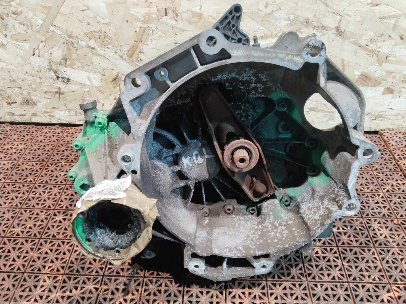 МКПП 5 ступенчатая коробка передач механическая AUDI A3, SKODA 1Z, VOLKSWAGEN GOLF 5/6, JETTA 5 1,4 KQL 2004- б/у