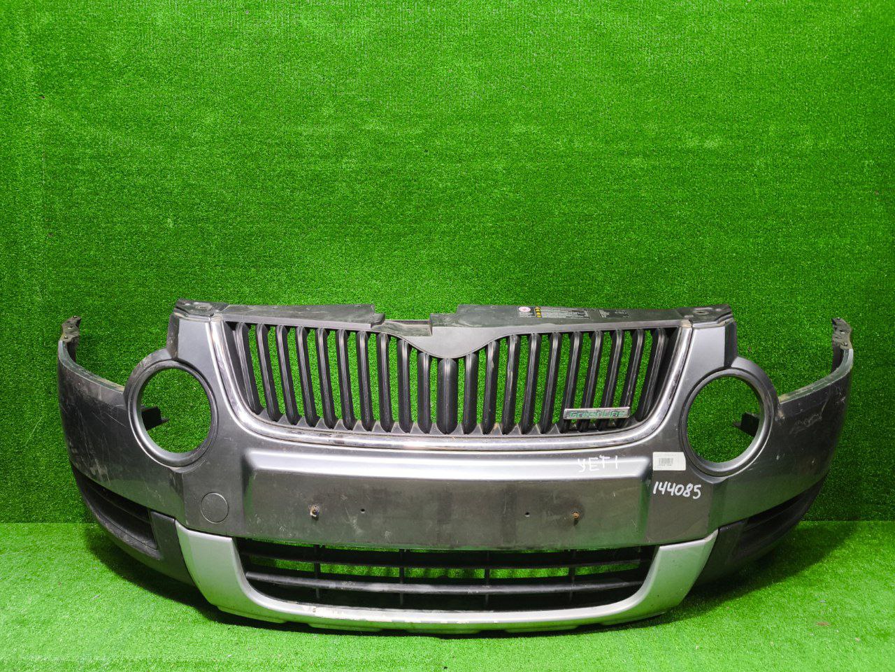Бампер SKODA YETI 2010- передний серый б/у