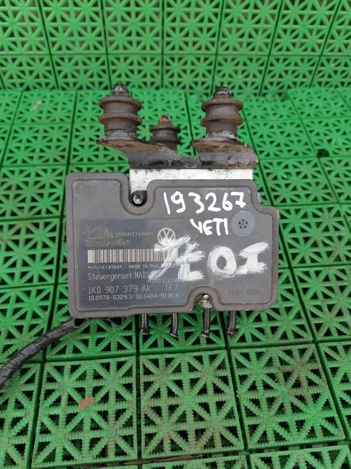 Блок ABS AUDI, SKODA, VOLKSWAGEN 1K0907379AK 2011- б/у