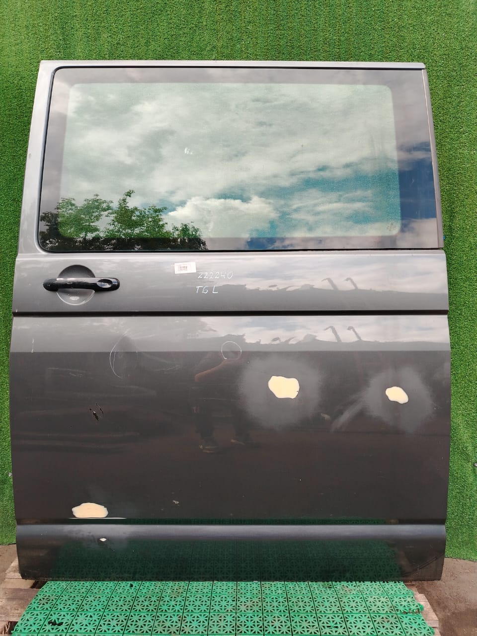 Дверь VOLKSWAGEN TRANSPORTER T5/T6 2003- сдвижная (с вырезом под стекло) левая серая б/у