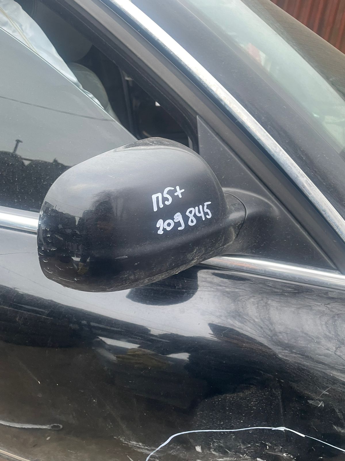 Зеркало VOLKSWAGEN PASSAT B5/B5+ 1997- электрическое правое 5 контактов полноразмерное черное б/у