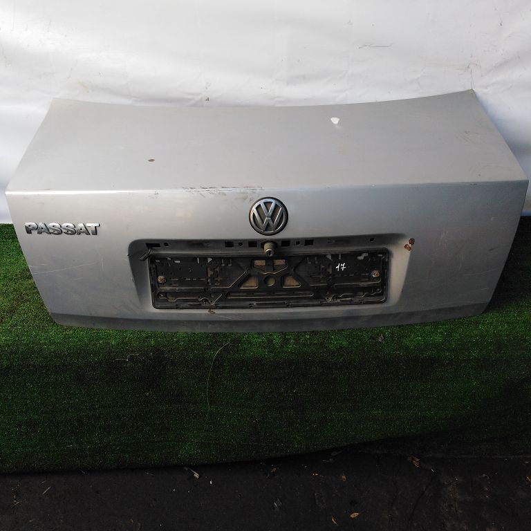 Крышка багажника VOLKSWAGEN PASSAT B5 1997- седан серебро Б/У