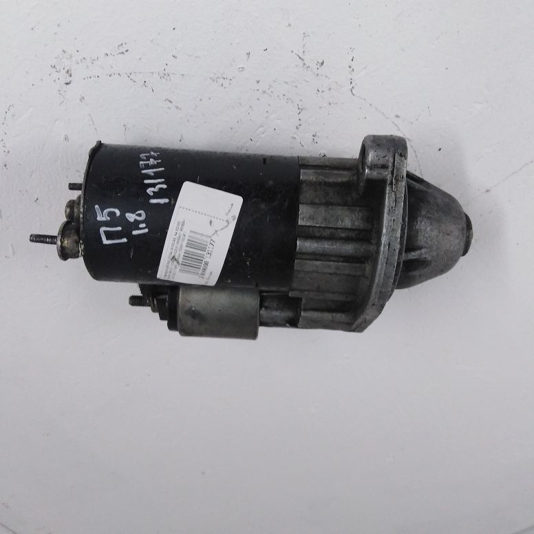Стартер AUDI A80 B3/B4, A100/45, A4 8D/8E, A6/45, A6 C5, VOLKSWAGEN PASSAT B5/B5+ 1,6/1,8/2,0 1987- Б/У