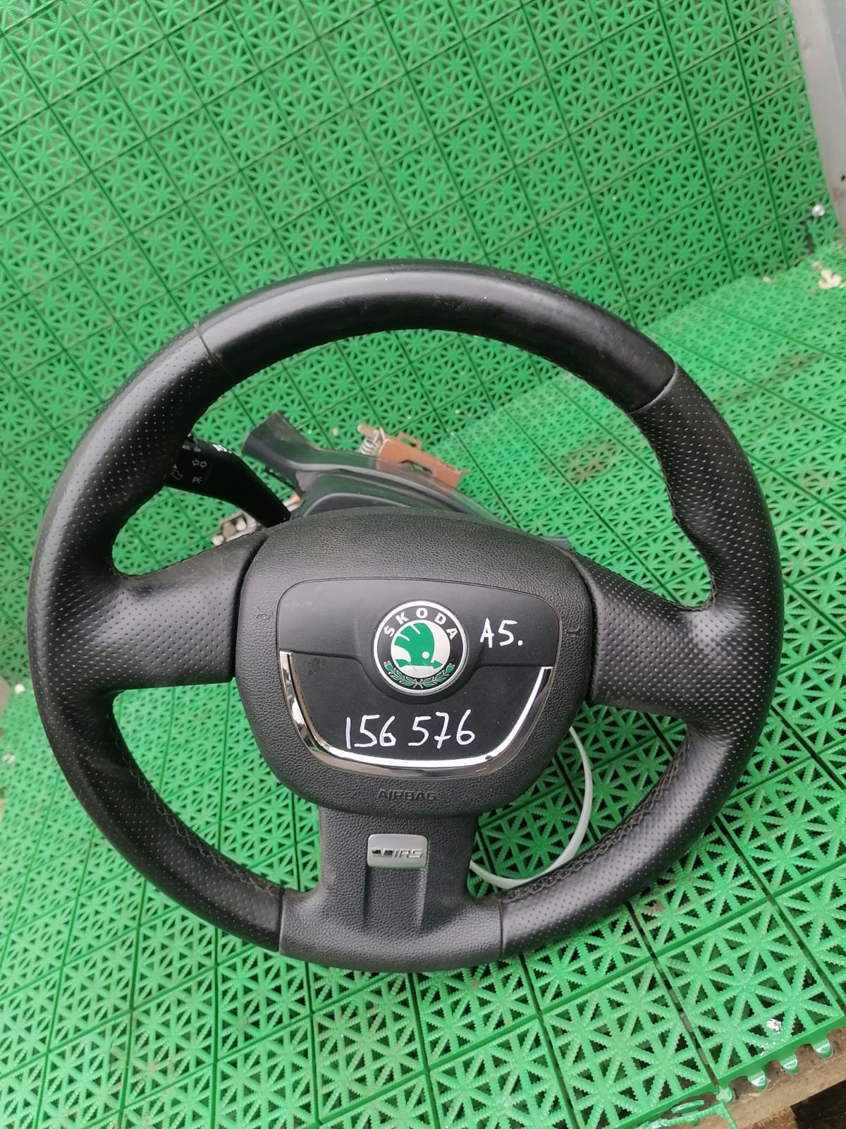 Подушка безопасности SKODA OCTAVIA 1Z 2004- в руль б/у