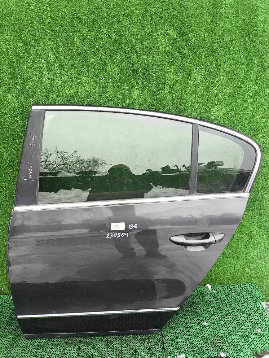 Дверь VOLKSWAGEN PASSAT B6 2005- задняя седан левая серая б/у