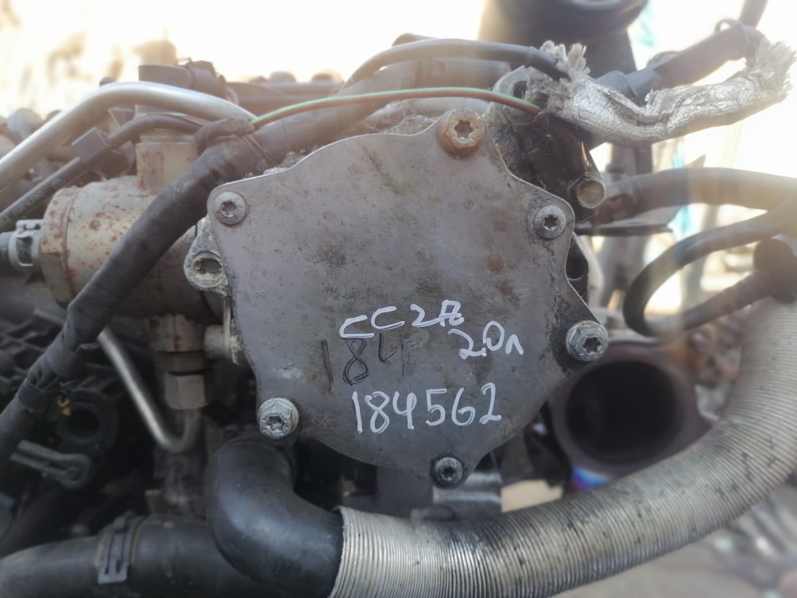 Тандемный насос вакуумный тормозной системы AUDI A4 8K, A6 4F, SKODA OCTAVIA 1Z, VOLKSWAGEN GOLF 5/5+/6, JETTA 5/6, PASSAT B6/B7/CC CCZA 1,8/2,0 2008- б/у