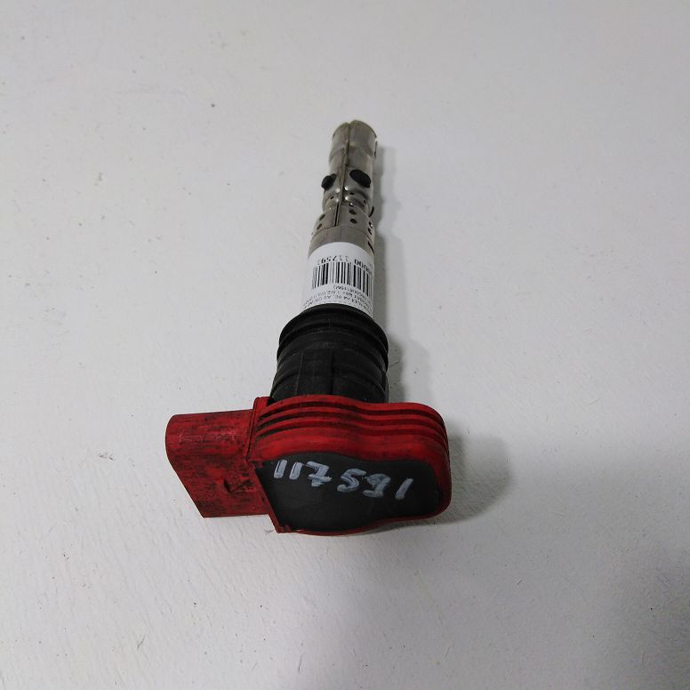 Катушка зажигания AUDI A4 8E, A6 C5, A6 4F, VOLKSWAGEN PASSAT B5+ 1,8/2,0/3,0 2001- ALT/BBJ Б/У