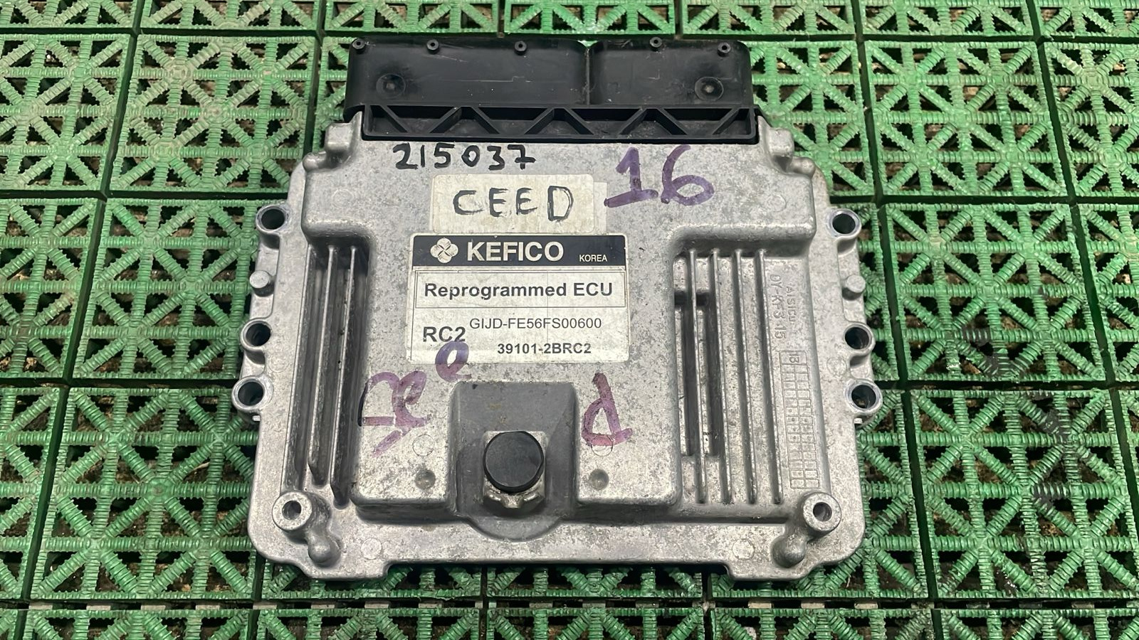 Блок управления двигателя ДВС ЭБУ KIA CEED 2 1,6 G4FD 2012- б/у
