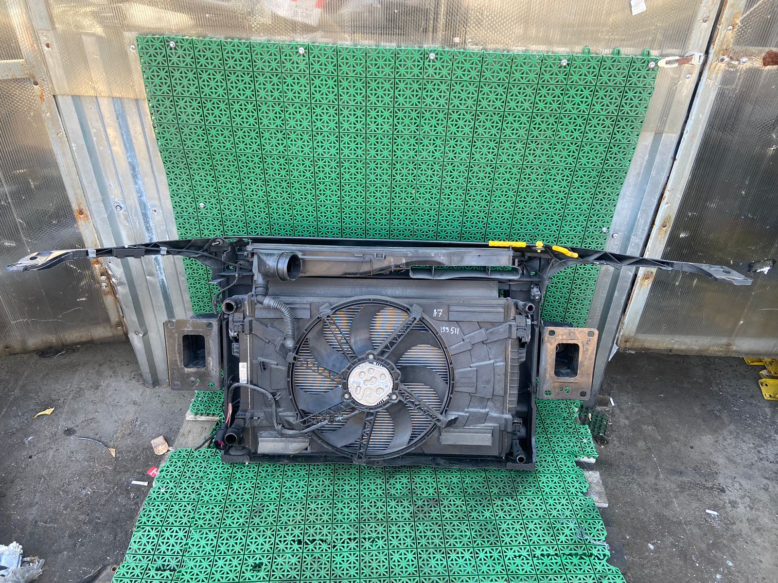 Радиатор охлаждения двигателя SKODA A7, VOLKSWAGEN GOLF 7 2013- 650x323 б/у
