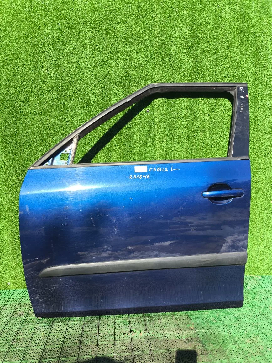 Дверь SKODA FABIA 2 2007- передняя левая синяя б/у
