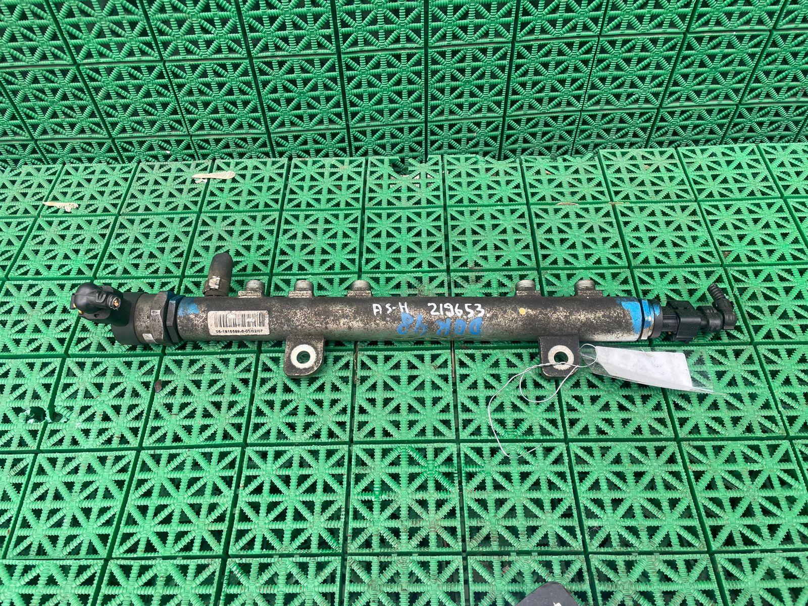 Рейка топливная, рампа OPEL ASTRA H, CORSA D, MERIVA A Z13DTJ/Z13DTH 2003- б/у