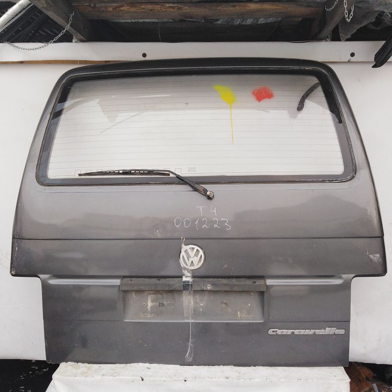Крышка багажника VOLKSWAGEN TRANSPORTER T4 1992- с проёмом для стекла серая Б/У