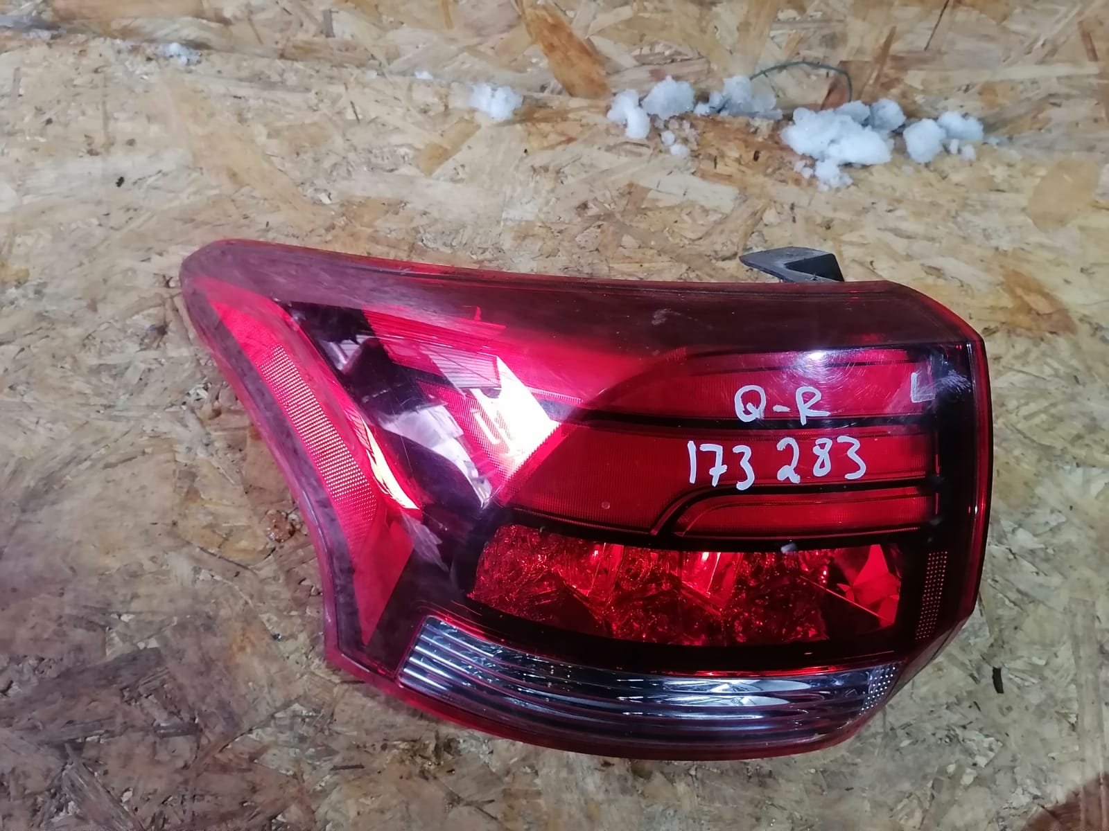 Фонарь MITSUBISHI OUTLANDER GF 2012- наружный левый б/у
