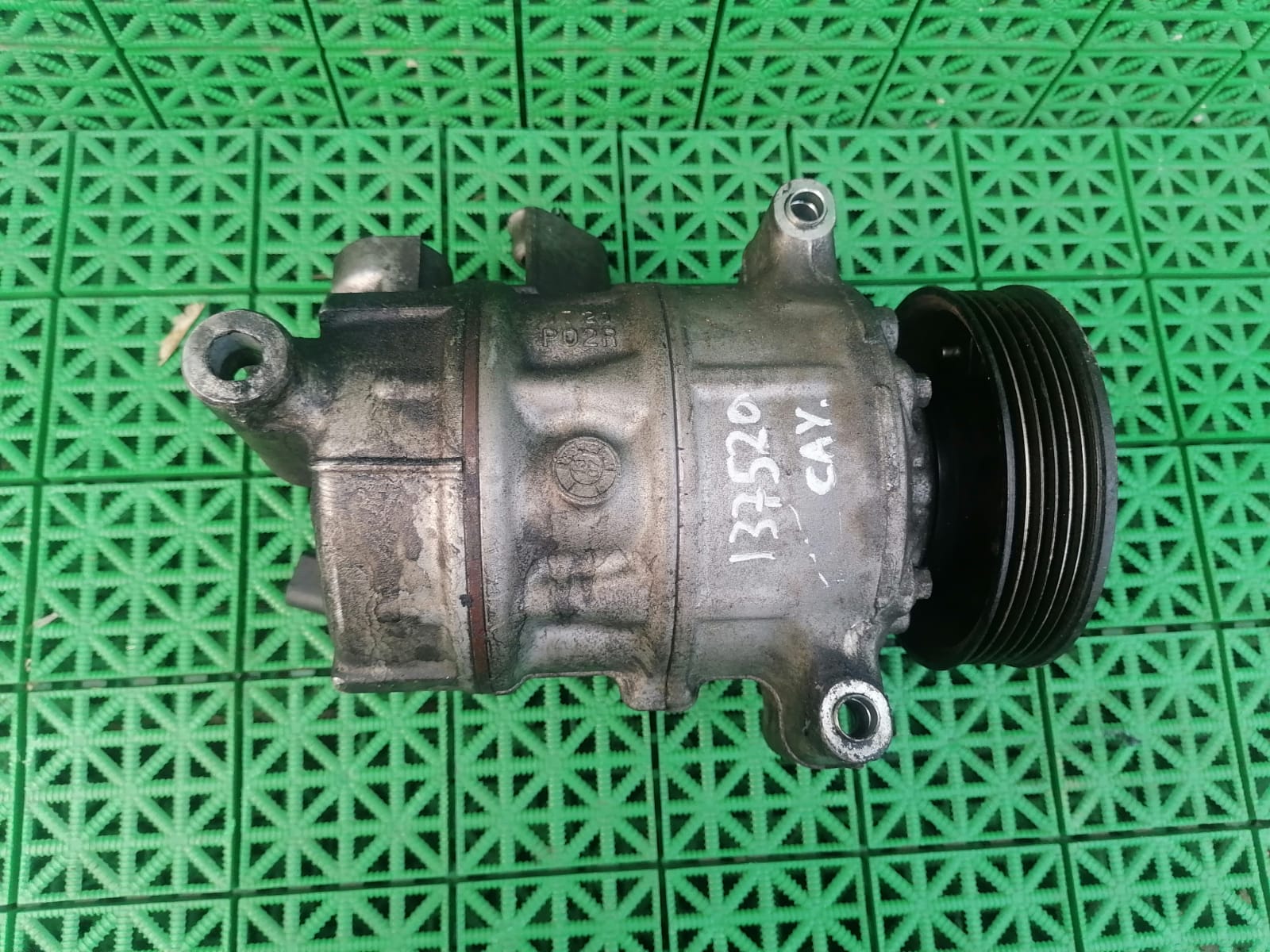 Компрессор кондиционера AUDI A3, SKODA OCTAVIA 1Z, VOLKSWAGEN GOLF 5/5+/6, JETTA 5/6, PASSAT B6/B7/CC, CADDY, TOURAN, TIGUAN 1,6/1,8/1,9/2,0 2004- б/у