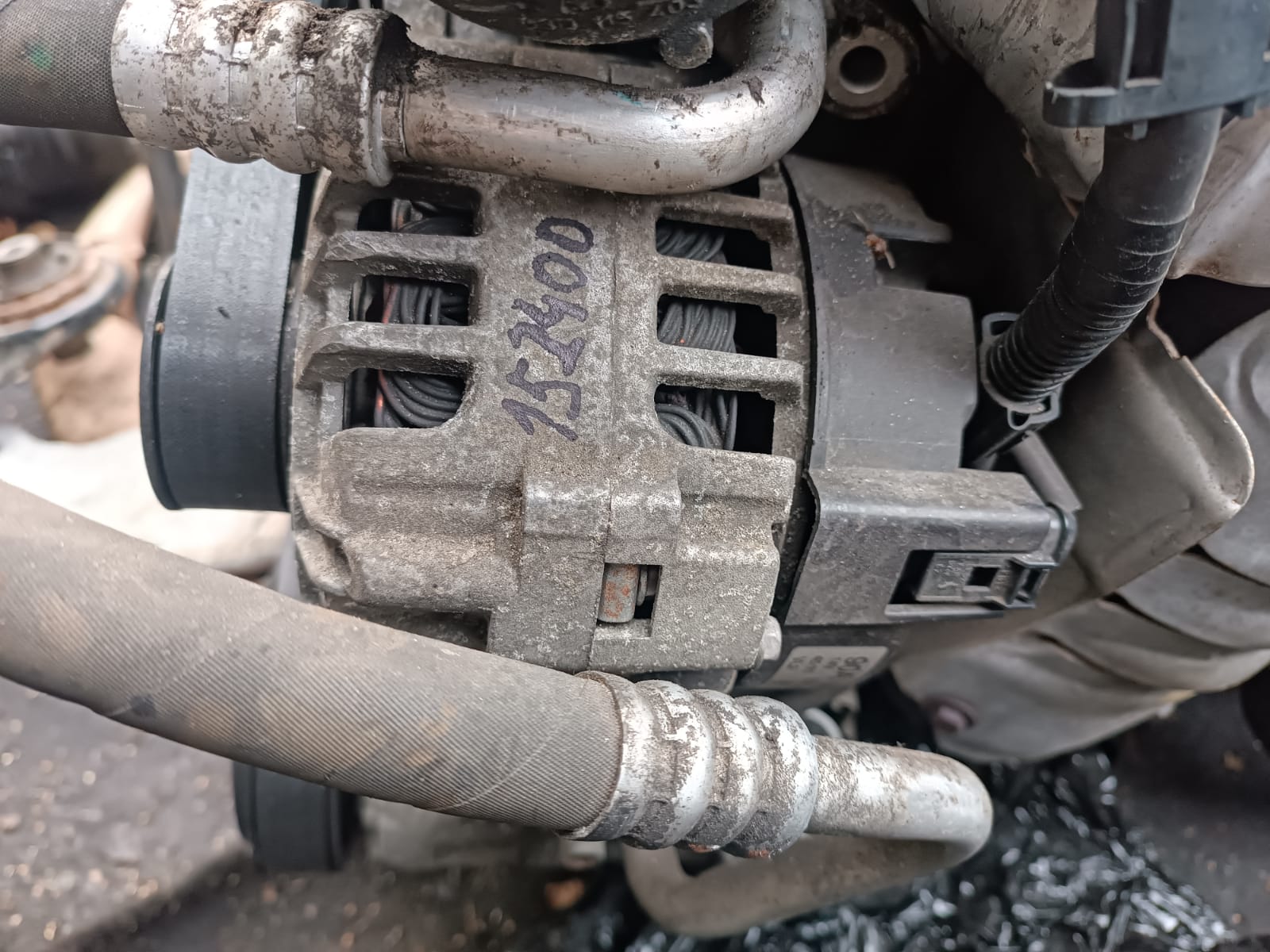 Генератор AUDI A3, SKODA OCTAVIA 1Z, VOLKSWAGEN GOLF 5, PASSAT B6 140A BSE 2004- 6 руч 4 ног нар б/у