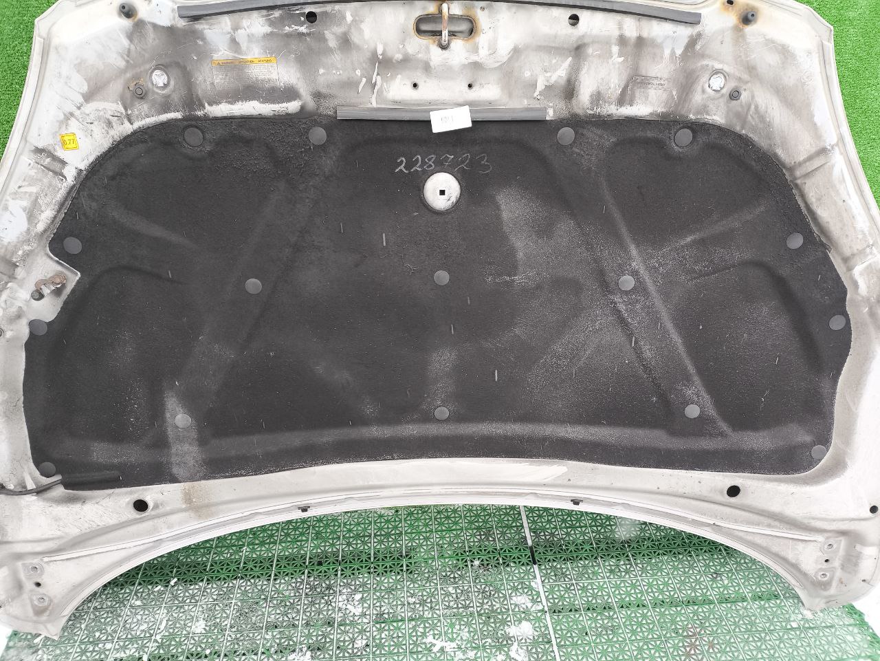Шумоизоляция капота KIA CEED 1 2007- б/у