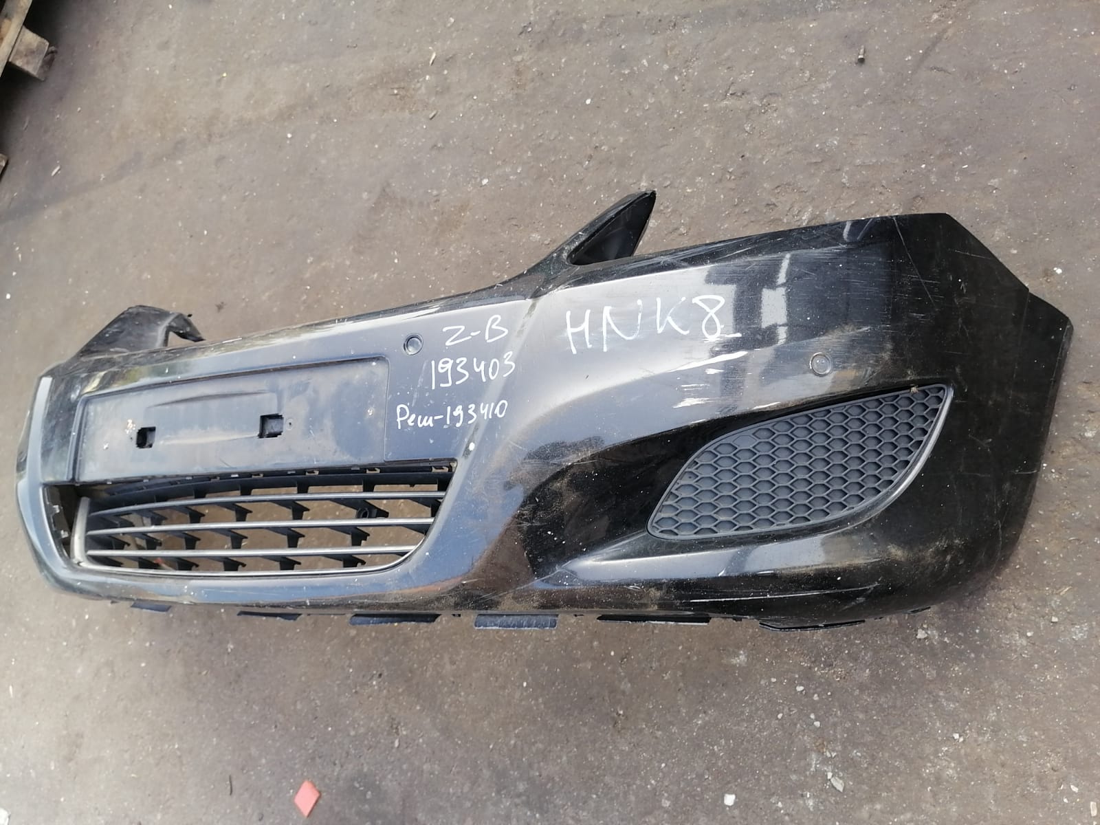 Решетка в бампер OPEL ZAFIRA B 2008- левая б/у