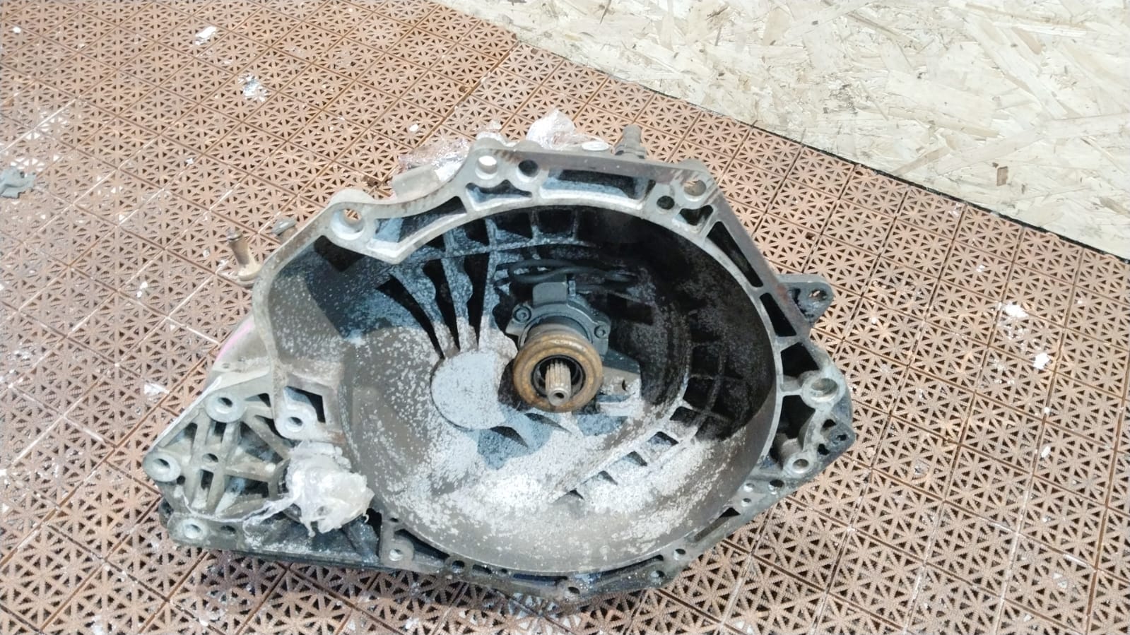 МКПП 5 ступенчатая механическая коробка передач OPEL ASTRA H, ZAFIRA B Z16XEP 2004- F17 3,94 б/у