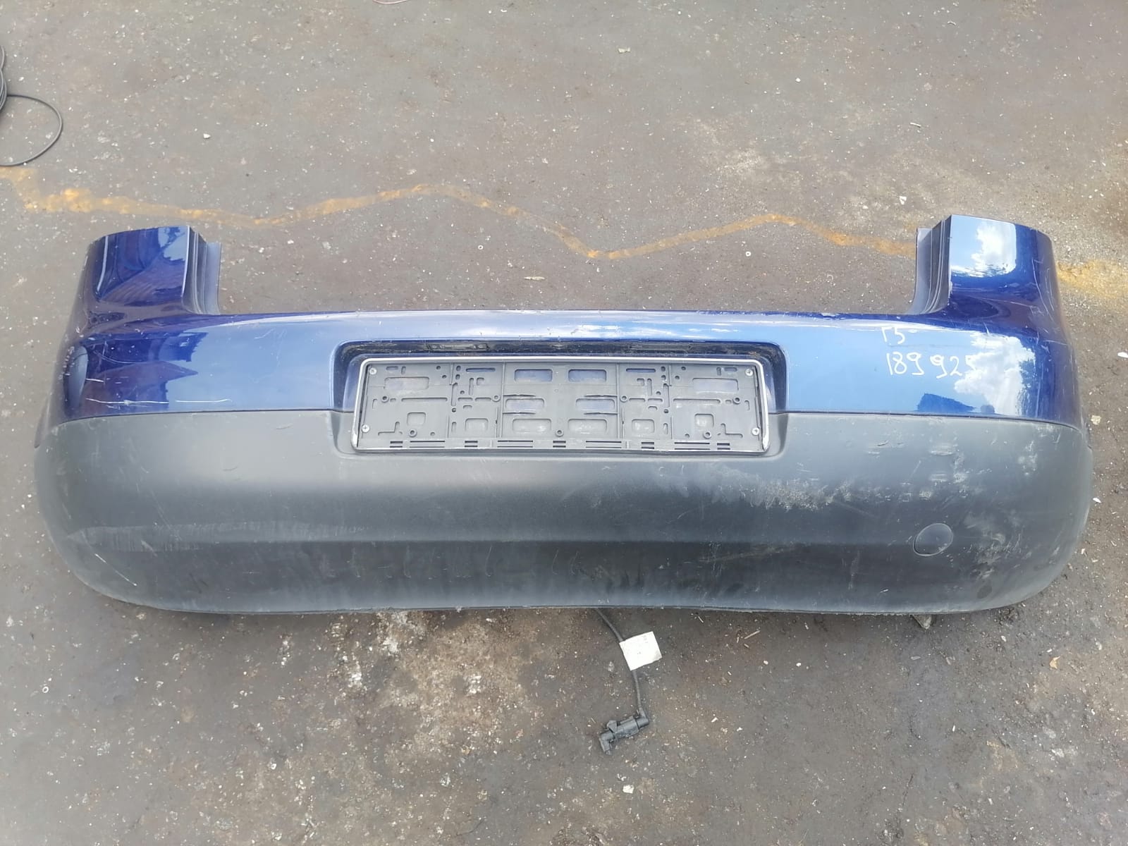 Бампер VOLKSWAGEN GOLF 5 2004- задний синий б/у