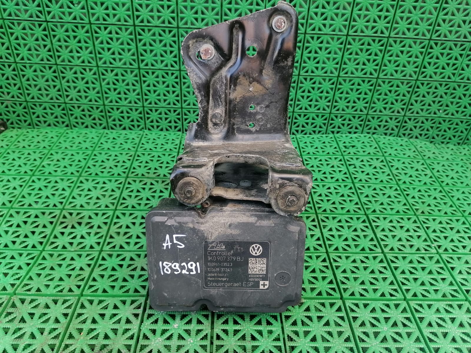 Блок ABS AUDI A3, SKODA OCTAVIA 1Z, VOLKSWAGEN GOLF 6 2004- б/у