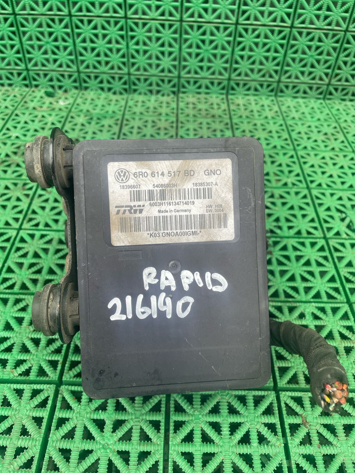 Блок ABS SKODA RAPID 2013- б/у