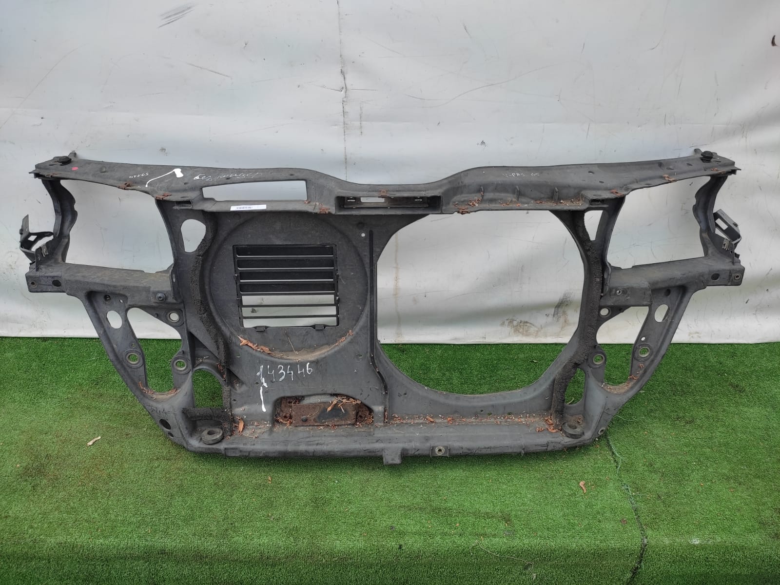 Панель передняя VOLKSWAGEN PASSAT B5 2,4/2,8 1997- б/у