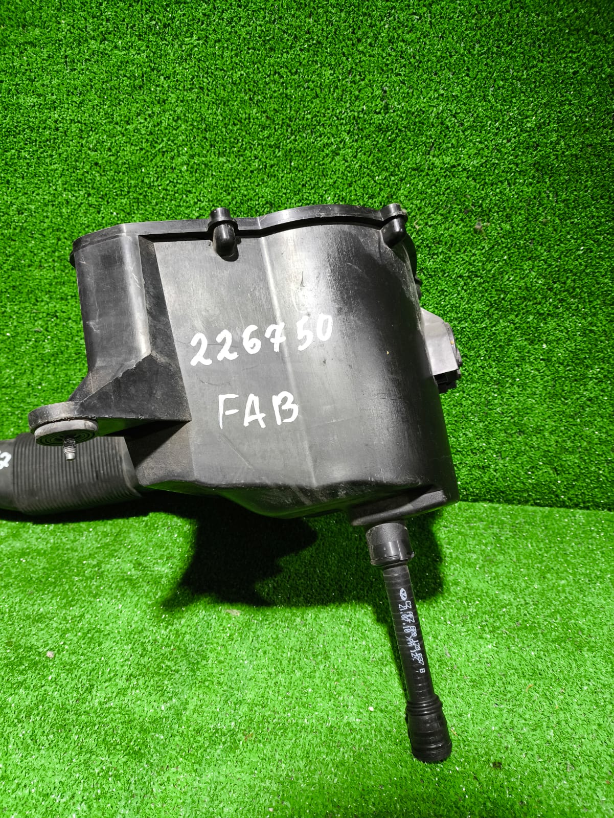 Корпус воздушного фильтра AUDI A1, SKODA FABIA 2, RAPID, VOLKSWAGEN POLO 1,4 CAVA 2010- б/у