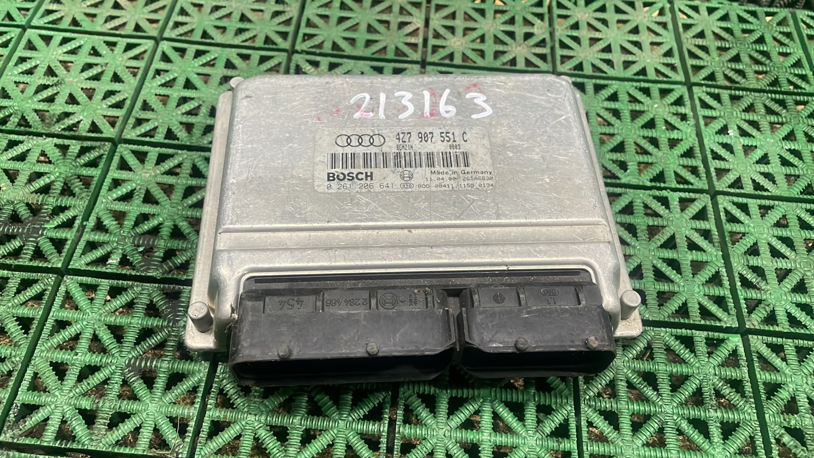 Блок управления двигателя ДВС ЭБУ AUDI A6 C5 1997- Б/У