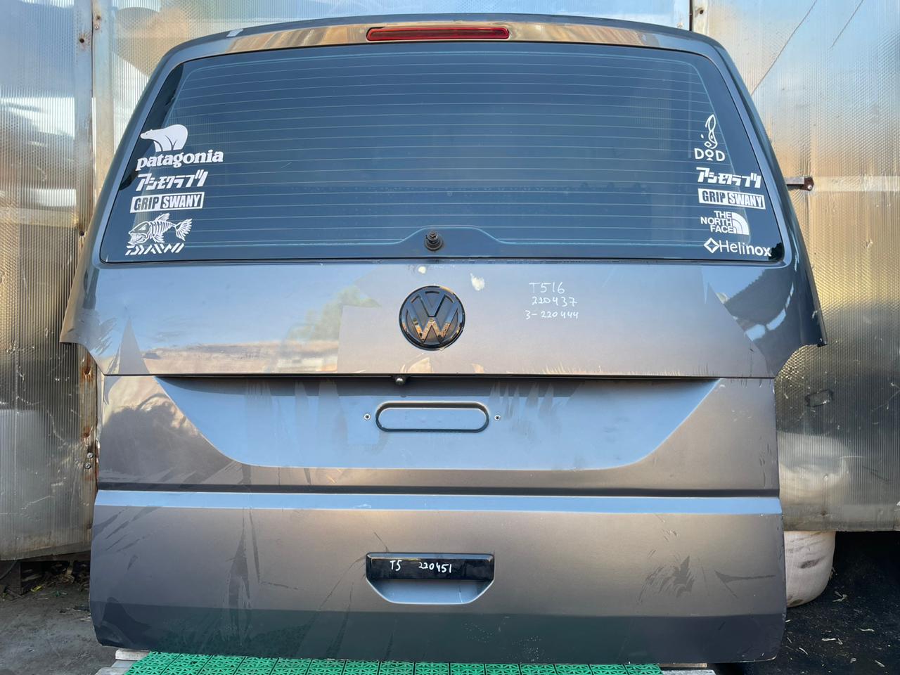 Замок крышки багажника VOLKSWAGEN TRANSPORTER T6 2015- б/у