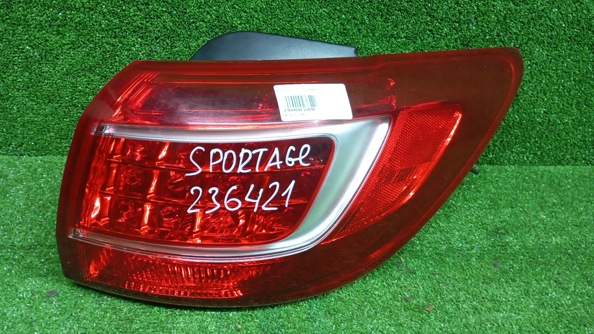 Фонарь KIA SPORTAGE 3 2010- наружный правый б/у