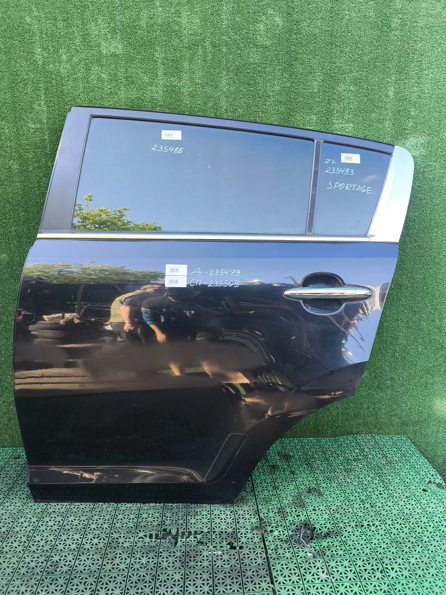 Дверь KIA SPORTAGE 3 2010- задняя левая чёрная б/у